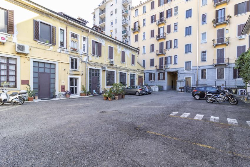 Affittasi Bilocale con posto auto in affitto viale cermenate