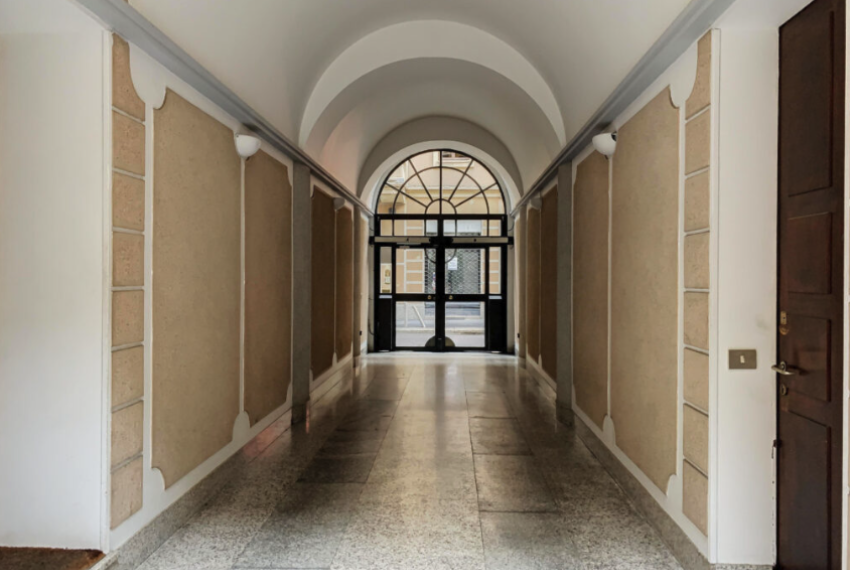 Affittasi Trilocale con terrazzo Piazza V Giornate Tribunale